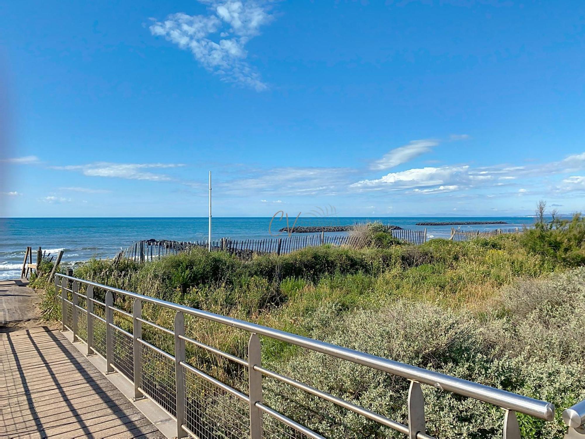 Maison bord de mer en résidence avec piscine Vias Extérieur photo